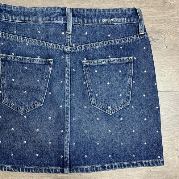 CURRENT / ELLIOT | Studded Jean Mini Skirt Y06 - Picture 5 of 8